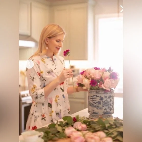 ❌SOLD❌Tuckernuck Royal Shirt Dress. Fresh Buds floral print. 3/4 sleeve. Size S. - Picture 10 of 10